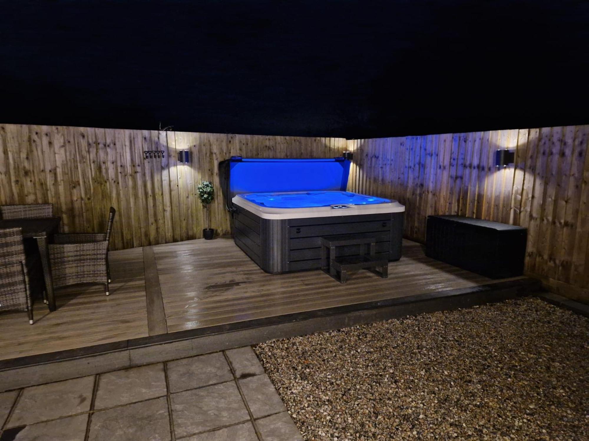 No 1 The Paddock - Spacious Holiday Home With A Hot Tub Bude Extérieur photo